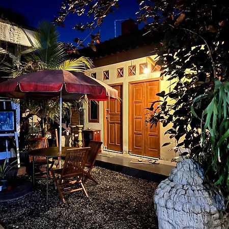 Rumah Pathuk Syariah Homestay Yogyakarta Extérieur photo